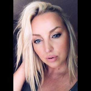 Meet your Posher, Danira